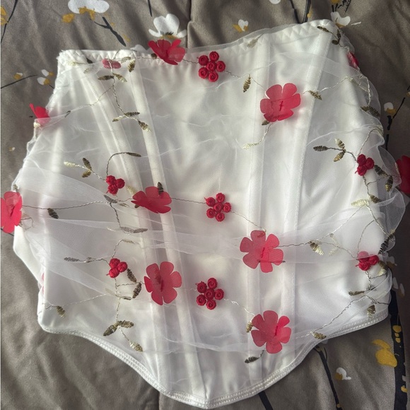Floral Embroidered Sheer White Corset - Picture 3 of 3